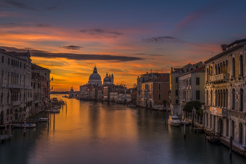 is italy open for tourism