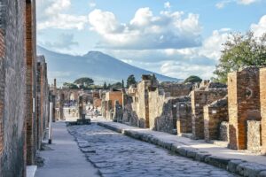 Shared Tour Pompeii and Amalfi Coast from Rome